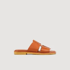 Mules In Pelle Conciata Al Vegetale