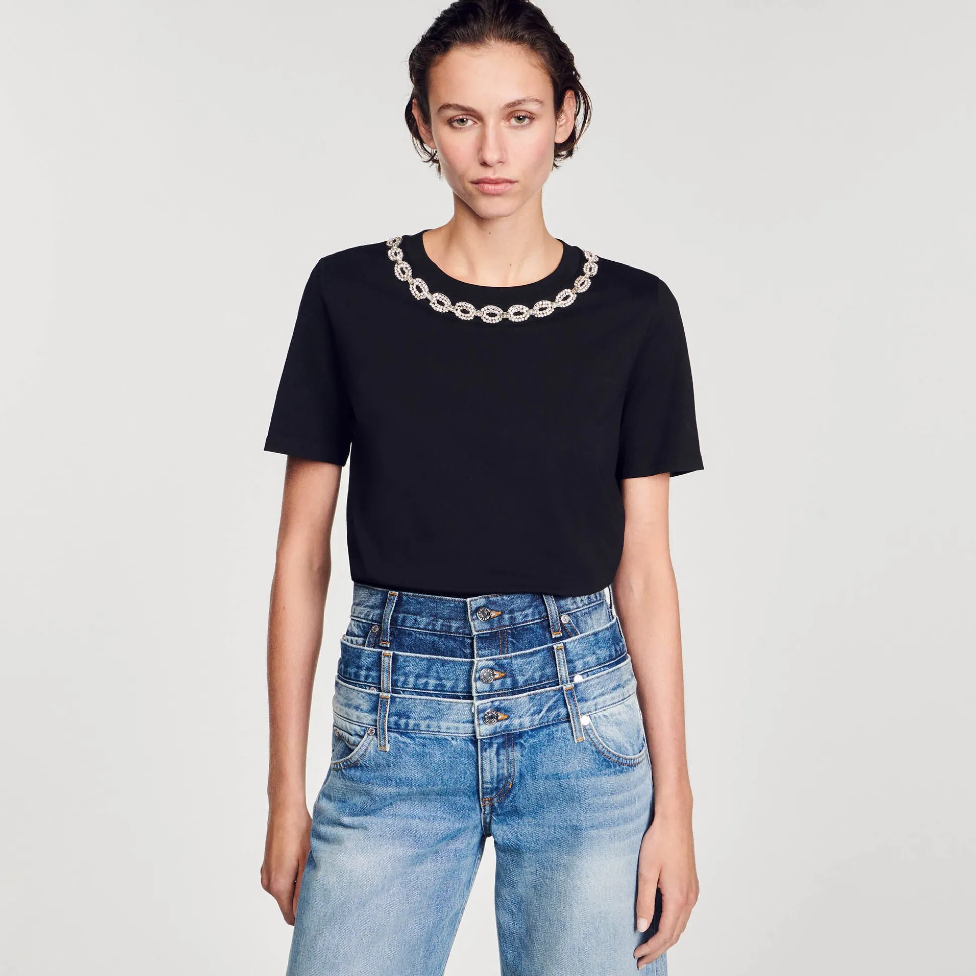 T-shirt In Cotone Bio Con Collo Gioiello