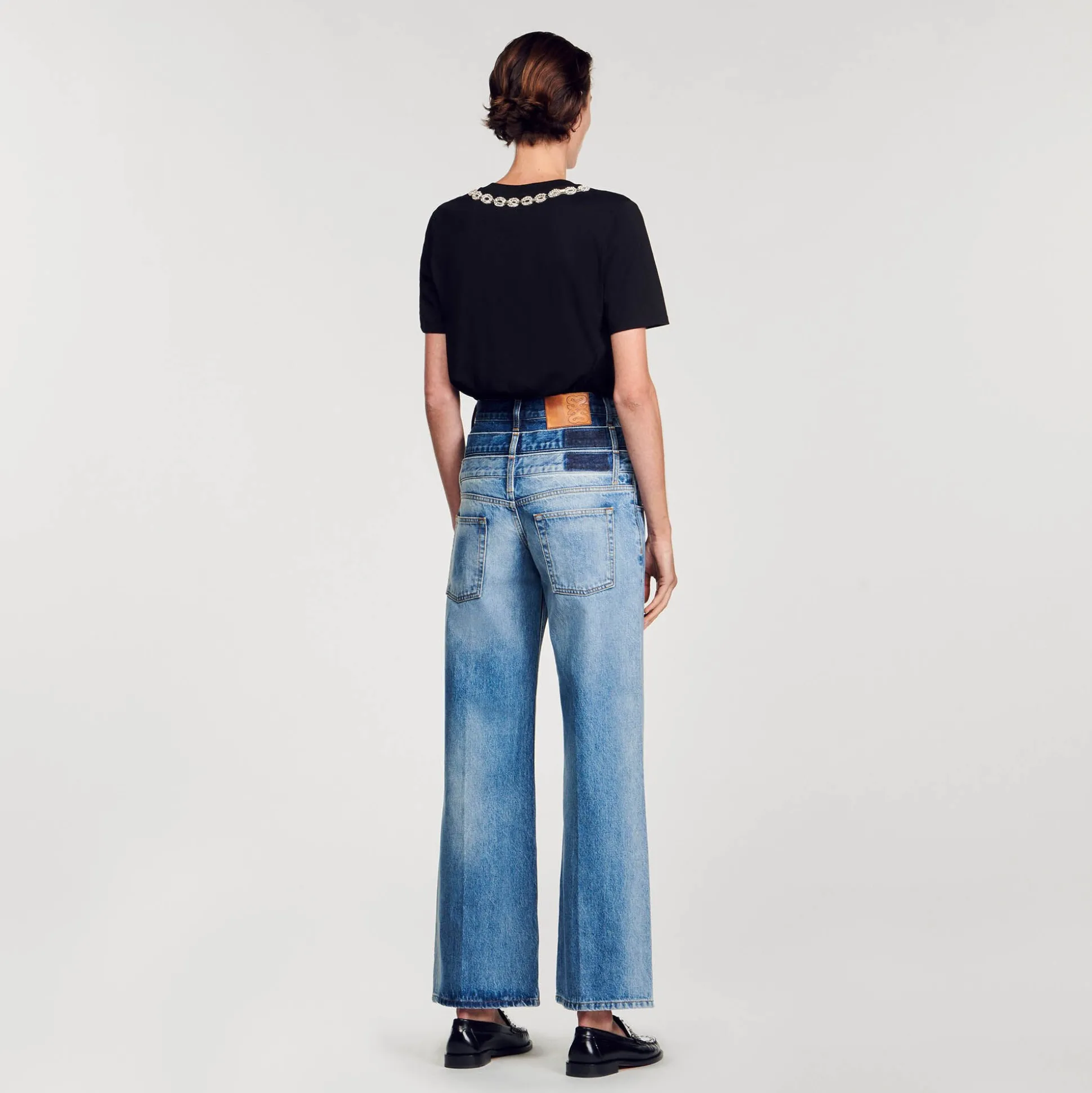 T-shirt In Cotone Bio Con Collo Gioiello